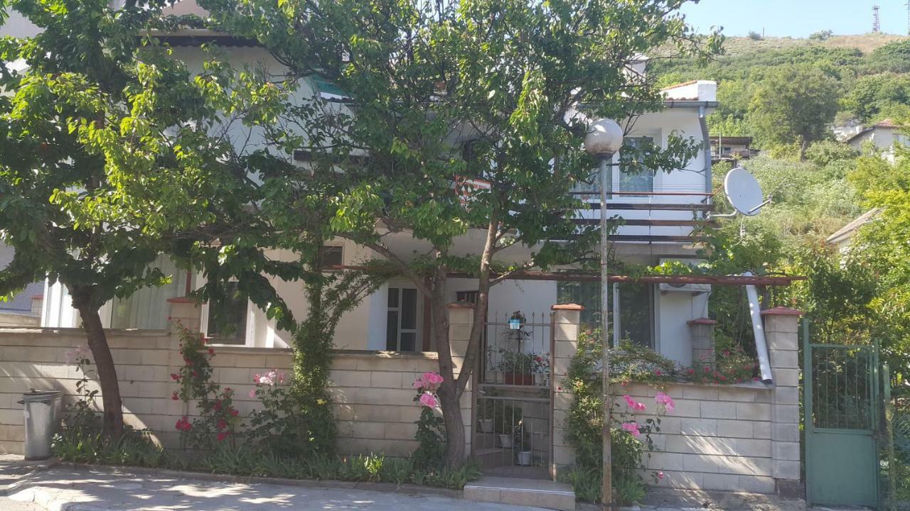 Fema Guest House バルチク エクステリア 写真